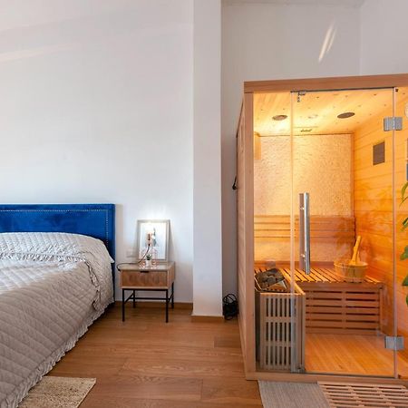Luxus P4T Family 3 Bedroom With Pool, Tennis Court And Sauna Brindisi Buitenkant foto